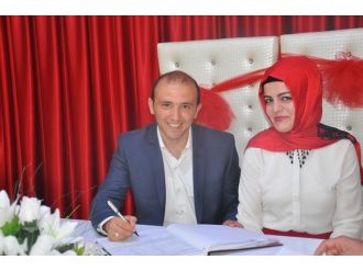 Gazeteci Doğan Ailesinin Mutlu Günü