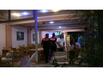 Esnaflardan Kaçarken 5 Kişiyi Rehin Aldı