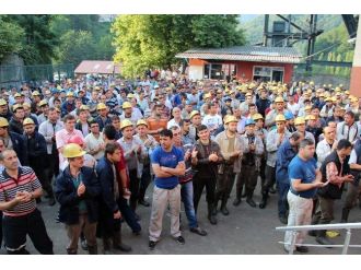 Gmis Yönetimi, Üzülmez’de Madenciyi Ziyaret Etti