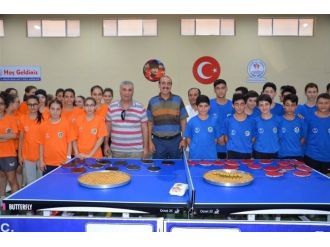 Fındıklı, Masa Tenisi Milli Takım Kampını Ziyaret Etti