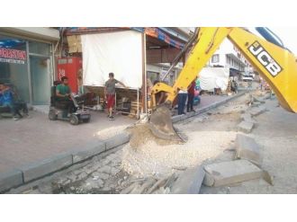 Çözüm Bulamayınca Engelli Rampasını Kendisi Yaptırdı