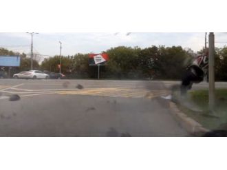 Kaldırıma Çarpan Motosikletli Oracıkta Öldü