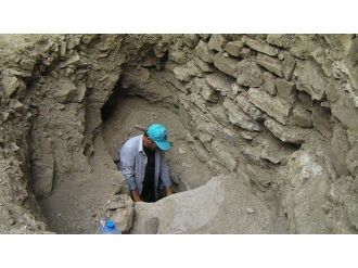 Hoşap Kalesi’ndeki 400 Yıllık Sarnıçın Kale İle Bağlantısı Gün Yüzüne Çıktı