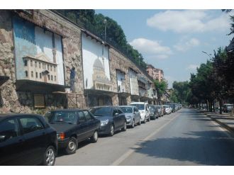 Rölyefler Tadilattan Geçiyor