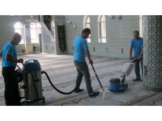 İzmit’te 231 Cami Ve 4 Cemevi Sık Sık Temizleniyor