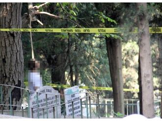 Polisin Kurtardığı Genç İntihar Etti