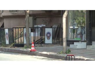 İstanbul’da Emniyet Müdürlüğü Önünde Şüpheli Paket Alarmı