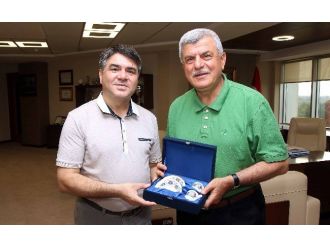 Albay Ertürk’ten, Karaosmanoğlu’na Veda Ziyareti