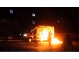 Hasta Almaya Giden Ambulansa Molotoflu Saldırı