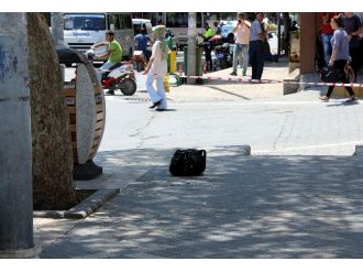 Şüpheli Çanta Patlatılacağı Sırada Sahibi Geldi