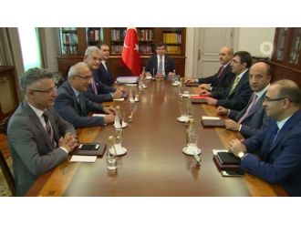 Başbakan Koalisyon Heyetiyle Görüştü