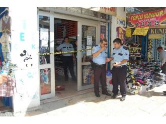 İş Yerinde Bıçaklanan Şahıs Ağır Yaralandı