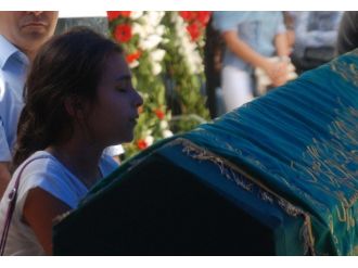 Minik Tanzel Son Yolculuğuna Uğurlandı