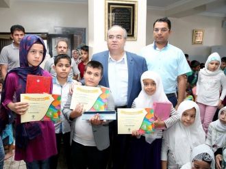 Şehitkamil Belediyesi’nden Kur’an-ı Kerim Hediyesi