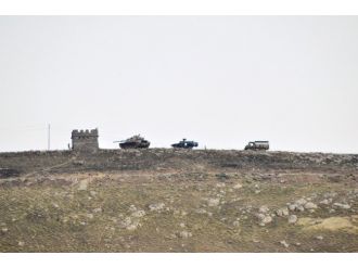 Cizre’de Suriye Sınırına Tanklar Konuşlandırıldı