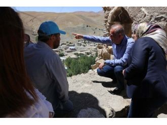 Eş Başkanlardan Kazı Ekibine Ziyaret