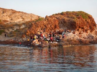 Botları Batan Kaçak Göçmenler Ölümden Döndü !