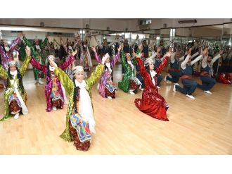 Mersina Halk Oyunları Topluluğu, Mersin’i Romanya’da Temsil Edecek