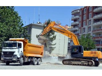 Siirt’te Kent Meydanı Çalışmaları Başladı