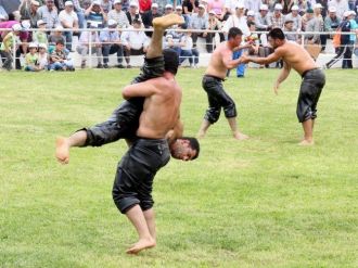 Gönen’de Yağlı Güreş Heyecanı Yaşanacak