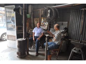 Demirci Kaymakamından Esnaflara Ziyaret