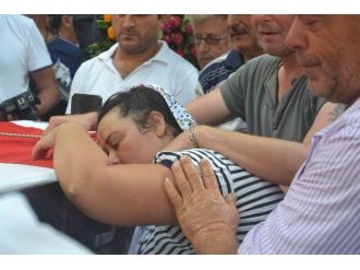 Metan Gazından Ölen İşçiler Toprağa Verildi