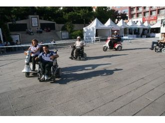 Yozgat’ta Engelliler Akülü Bisikletleri İle Yarıştı
