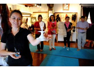 Amasya Hem’in Usta Elleri Tatil Yapmayıp Sergi Açtı