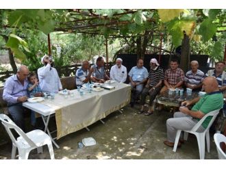 Üzülmez Yalnız Ailesi’nin Duasına Katıldı