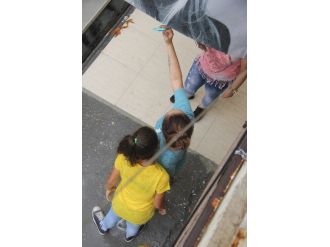 Yaz Yağmuru Selfiesi