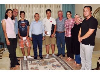 Turan’dan Başarılı Sporcuya Ziyaret