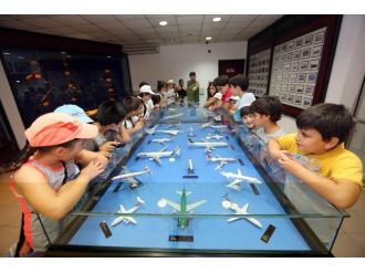 Gerçeğini Gördüler, Maketini Yaptılar