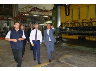 Bolu Valisi Aydın Baruş, Fabrikaları Ziyaret Ediyor