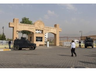 Silopi’de Hendek Kapatma Sırasında Emniyet Güçlerine Ateş Açıldı