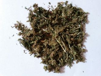 Otel Odasında Esrar Ele Geçirildi