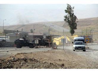 Van’da Karakola İntihar Saldırısı