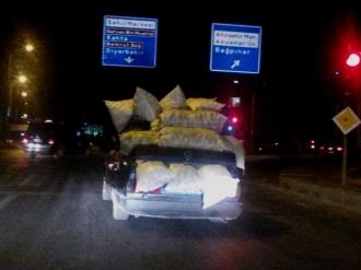 Kamyon Değil, Otomobil