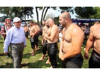 Namazgah Güreşleri 404 Güreşçiyle Yapıldı