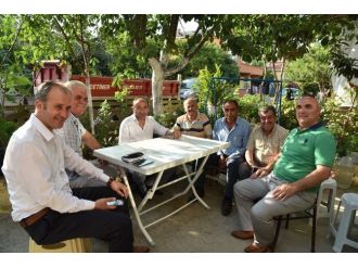 Başkan Üzülmez Umreden Dönenleri Ziyaret Etti