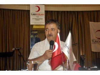 Türk Kızılayı Afyonkarahisar Şubesi 14 Çocuğu Sünnet Ettirdi