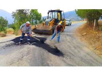 Alaşehir’de Yol Bakım Çalışmaları Sürüyor