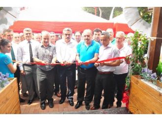 Başkan Alıcık, Sosyal Ve Kültür Tesisini Törenle Açtı