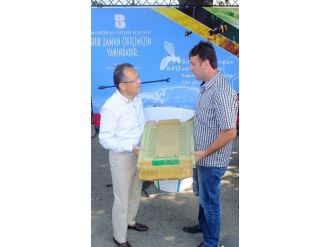 Büyükşehir’den Körfezdeki Arıcılara 3 Bin 12 Adet Kovan Altlığı Desteği