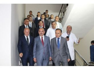Sağlık Bakanı Müezzinoğlu, Erzurum’da Yaralı Asker Ve Polisleri Ziyaret Etti