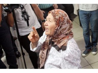 Önce Dinledi, Eleştirilince Konuşmasına Devam Etti