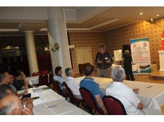 Giresun’da Arıcılara ’Arı Sütü’ Eğitimi Verildi