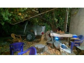 Babasının Park Ettiği Aracın Altında Kalan Bebek Öldü