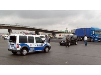 İstanbul’da Bomba Yüklü Araç Alarmı
