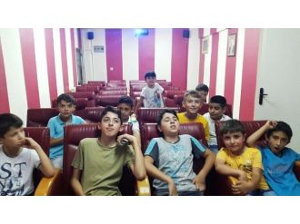 Cepsinler, Çocukları Bekliyor