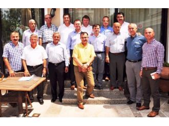 Ak Parti Milletvekili Turan Eski Belediye Başkanlarıyla Buluştu